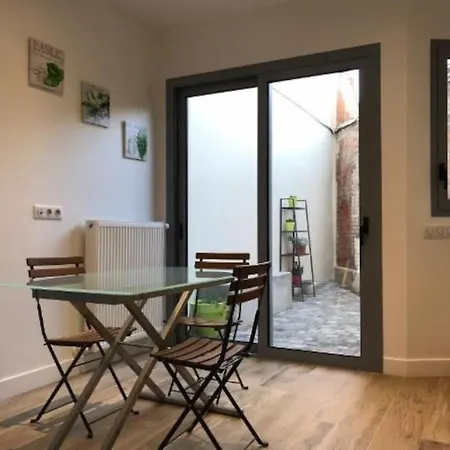 New Fully Accessible Flat 10 Mn From Paris Daire Suresnes