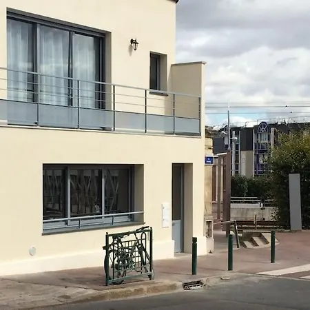 Daire New Fully Accessible Flat 10 Mn From Paris